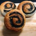 クックSHBR02☆'s cooksnap of when they made 【お家で菓子パン作り】黒ごまロール.
