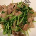ねみねみ's cooksnap of when they made 3分クック♪豚肉と豆苗のサラダ.