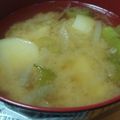 あゆたっくん's cooksnap of when they made 玉ねぎとじゃがいもの味噌汁.