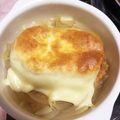 ♡mio1216♡'s cooksnap of when they made こんがりチーズのオニオングラタンスープ.