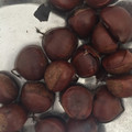 ♥めーにゃ♥'s cooksnap of when they made 簡単に！栗のむきかた.