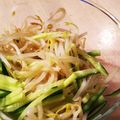 ♪とと♪'s cooksnap of when they made 白だしでモヤシとキュウリの酢の物.