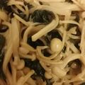 まることさるこ's cooksnap of when they made 食べ過ぎ注意！えのきとわかめのナムル風.