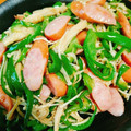 emily1022's cooksnap of when they made ダシダとマヨnoウインナピーえのき炒め.