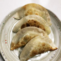 ぴかちゅ♡'s cooksnap of when they made 簡単！枝豆とチーズの餃子の皮包み焼き.