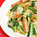 mmameco's cooksnap of when they made 丸ごと1玉☆レタスとさつま揚げの旨塩炒め.