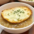 Superlittleboo's cooksnap of when they made オニオングラタンスープ.