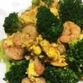 菜つ実☆ミ's cooksnap of when they made 冷凍海老とブロッコリーと卵のバター炒め.