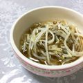 coconut☺︎'s cooksnap of when they made もずく酢もやし.