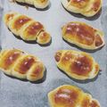 クック茉莉's cooksnap of when they made 手作りバターロール で ソーセージロール.