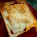 curisupin's cooksnap of when they made ベーコンエッグチーズトースト。.