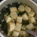 クック9P6O5D☆'s cooksnap of when they made 簡単♪【あぶら麩とワカメのお味噌汁】.
