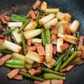 酒飲みひつじ's cooksnap of when they made ベーコンとニンニクの芽の美味しい炒め.