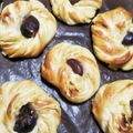 ameうめ's cooksnap of when they made 栗の甘露煮入りのあんぱん.