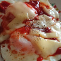 ちびっこGANG's cooksnap of when they made 目玉焼き。の、ピザみたいなやーつ。.