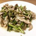 Morinoaya's cooksnap of when they made 空芯菜と豚バラのオイスターソース炒め.