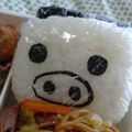 まるごーる's cooksnap of when they made モノクロブーおにぎり【キャラ弁】.