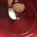 おうちごはん☆'s cooksnap of when they made にんにくの皮のむき方.