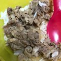 トラととら's cooksnap of when they made 男の牛丼【店の味に近い簡単牛丼】.