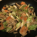 ほなち〜's cooksnap of when they made 秋鮭ときのこのガーリック醤油炒め.