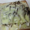 CoffeeCoco's cooksnap of when they made わさびマヨネーズ風味　まいたけトースト.