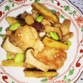 うさこのみみ's cooksnap of when they made 鶏もも肉とさつまいもの甘辛炒め.