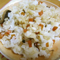 大人アトピーのごはん's cooksnap of when they made 簡単‼きのことにんじんの混ぜご飯.