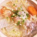 tomitomico's cooksnap of when they made とろりシーチキンのワンタン鍋.