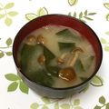 ChunChun☆≡'s cooksnap of when they made 簡単朝食♪なめこと大根 ワカメのお味噌汁.