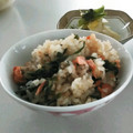 くっくペタ's cooksnap of when they made 簡単！鮭の炊き込みご飯.