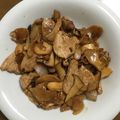 ウミガメ１'s cooksnap of when they made 【簡単】豚肉とエリンギのバター醤油炒め.