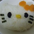 shouko's cooksnap of when they made キティちゃん☆キャラ弁.