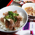 airi777's cooksnap of when they made 豚しゃぶ肉で照り旨♪生姜蒲焼き丼カフェ風.