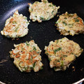 aaimam's cooksnap of when they made 離乳食後期〜 よくばりお好み焼き.