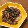 OmissuO's cooksnap of when they made ひき肉とぶなしめじのバター醤油丼.