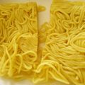 やっちーさん's cooksnap of when they made 焼きそばの麺は半分に切ってから！.