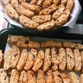 くりーむぷりりん's cooksnap of when they made 簡単グラノーラ・ビスコッティ.