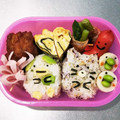 ちぃかま22's cooksnap of when they made 簡単♪『すみっこぐらし』おにぎり♡弁当♡.