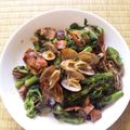 MintLife's cooksnap of when they made 超簡単☆あさりと菜の花のピリカラ炒め☆.