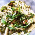 ☆Tropical☆'s cooksnap of when they made ★めかぶと榎茸と梅のさっぱり和え★.