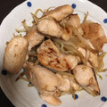 ラテハス's cooksnap of when they made 塩麹でやわらか鶏むね肉ともやしの炒めもの.