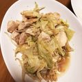 pukumoe's cooksnap of when they made 鶏肉とキャベツをストウブで炒め蒸し.