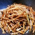 おーちゃんキッチン's cooksnap of when they made 生姜きんぴらごぼう.