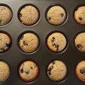 KMLAND's cooksnap of when they made 30分でしっとり濃厚ブルーベリーマフィン.