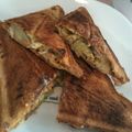 あやこ６１'s cooksnap of when they made ☆ツナ、卵、キャベツのホットサンド風♪.