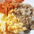 yukky☆mama's cooksnap of when they made 三色そぼろ丼・生姜和え.