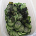 もりのりころ's cooksnap of when they made きゅうりとワカメの酢の物.