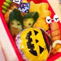 てんてこさすけ's cooksnap of when they made ☆キュウリ DE おばけ 飾り切り☆.