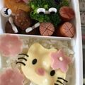 リー・チャイルド's cooksnap of when they made キャラ弁☆ハローキティ.