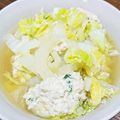 yhlk's cooksnap of when they made 鶏団子と白菜の鍋.